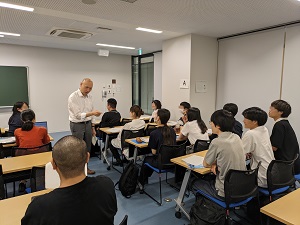 座談会